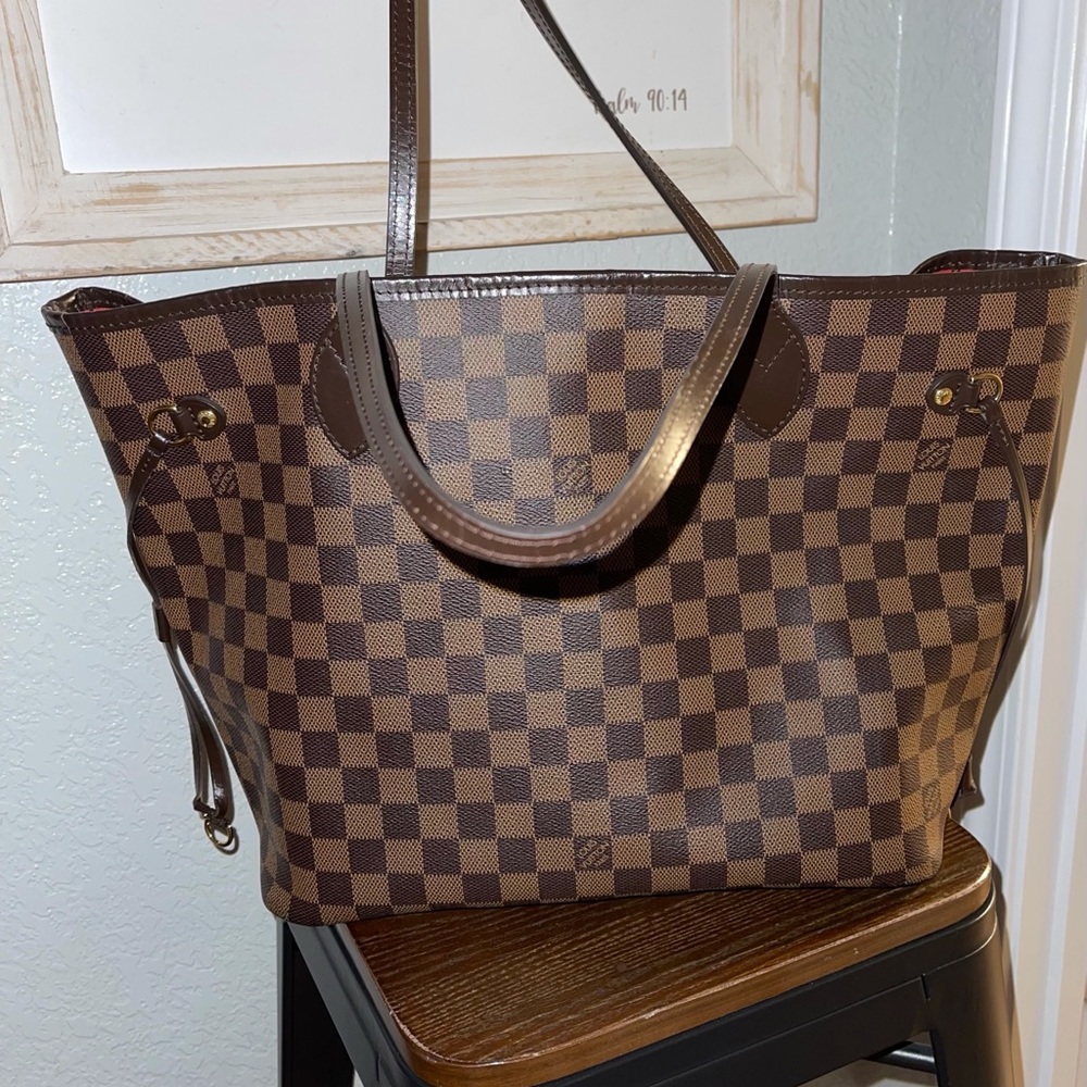 Louis Vuitton Neverfull MM Damier with Clutch